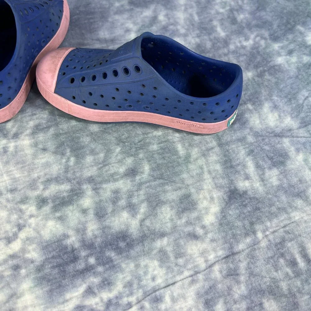 Native Jefferson Sugarlite Blue & Pink Shoes Sz 11